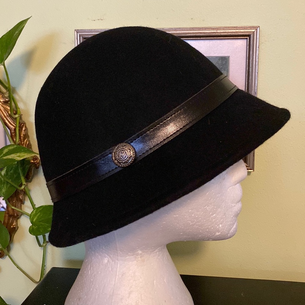 100% wool vintage hat